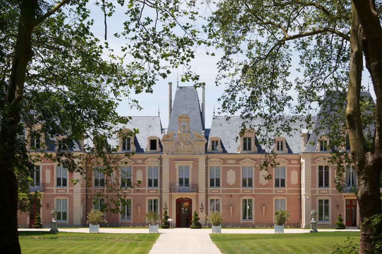 Отель Alexandra Palace - La Maison Younan Mazieres-en-Gatine Экстерьер фото